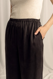 Caspian Petite Silk Pants - Black
